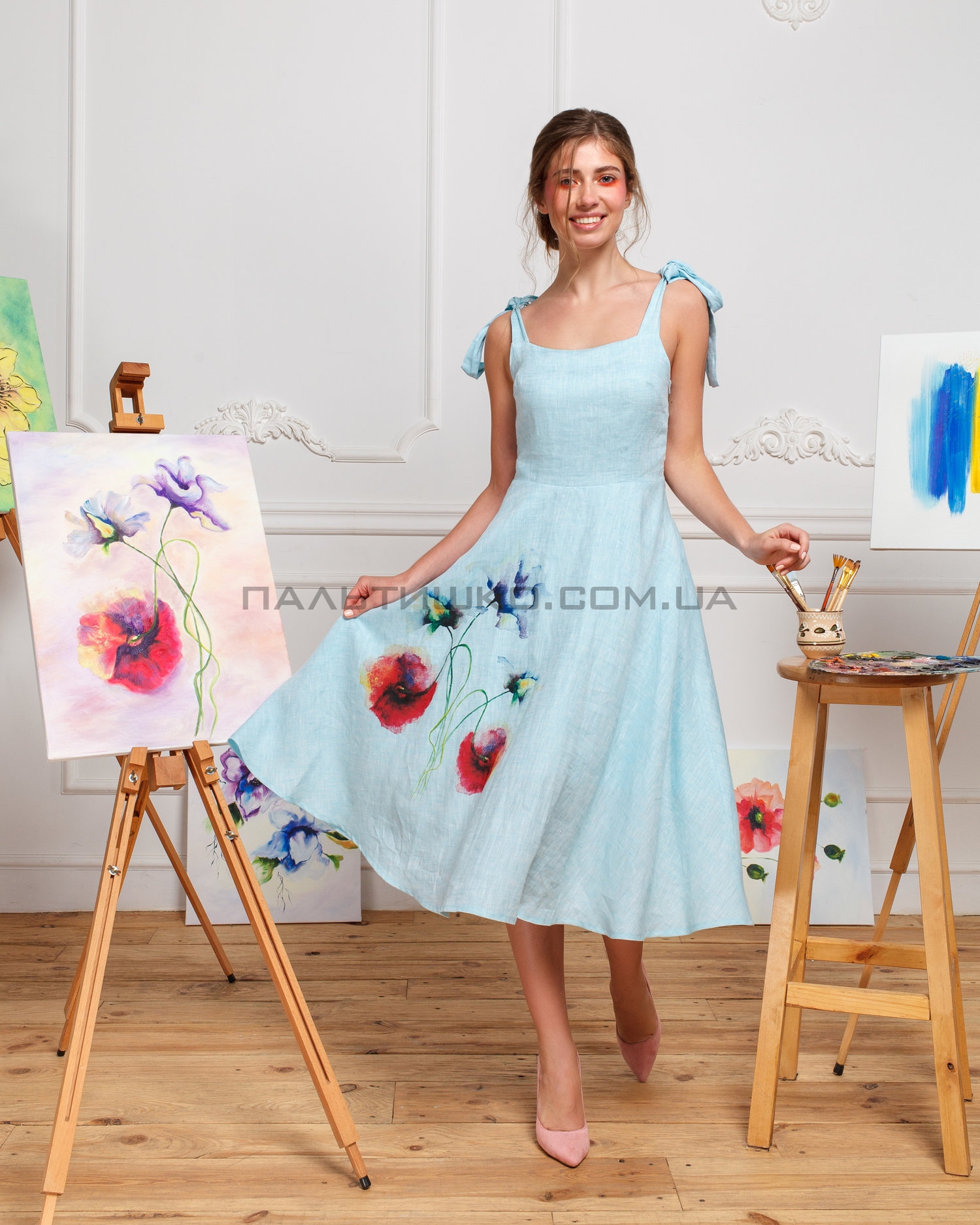  Сукня блакитна з маками