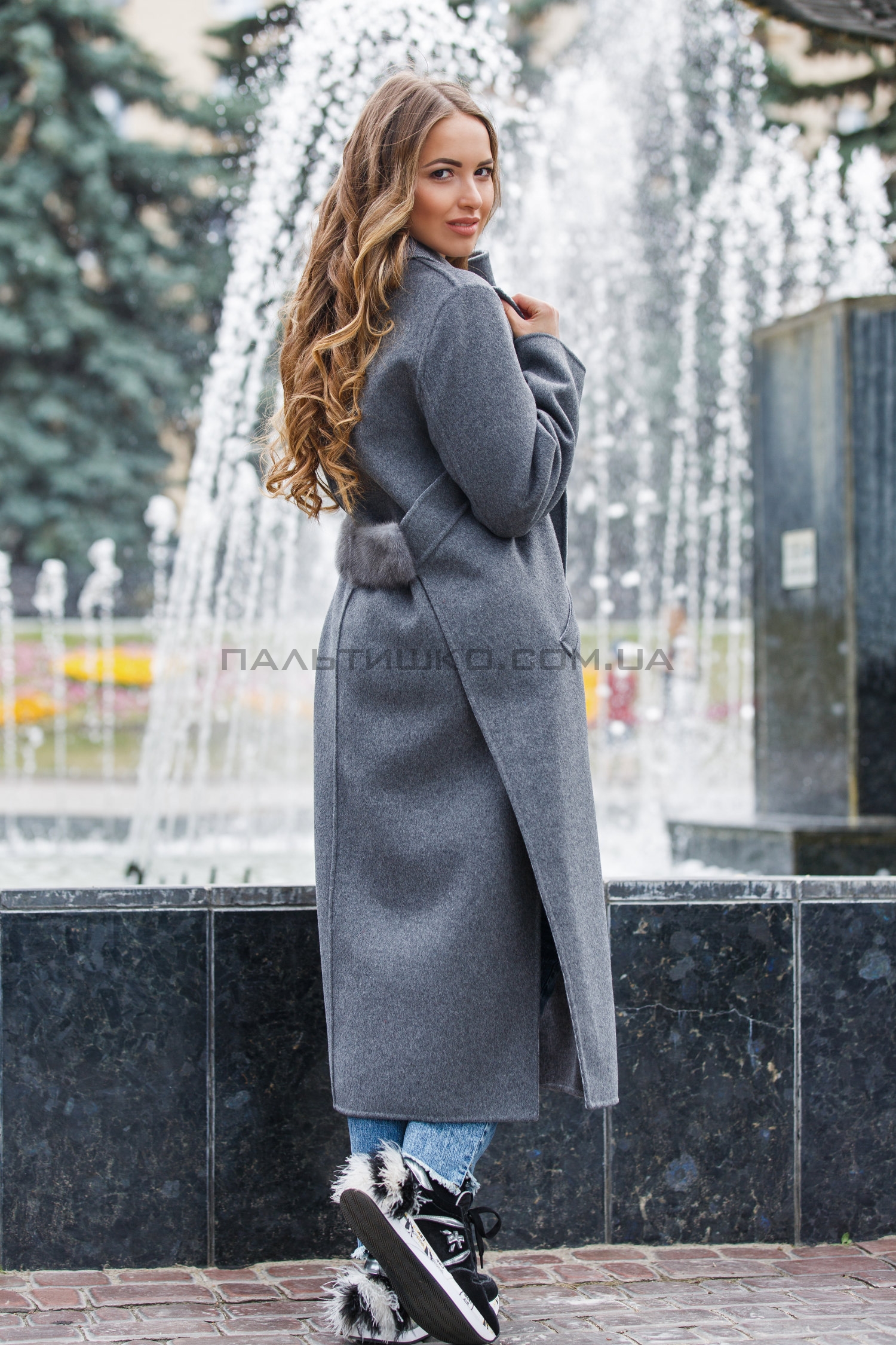  Жіноче пальто №135