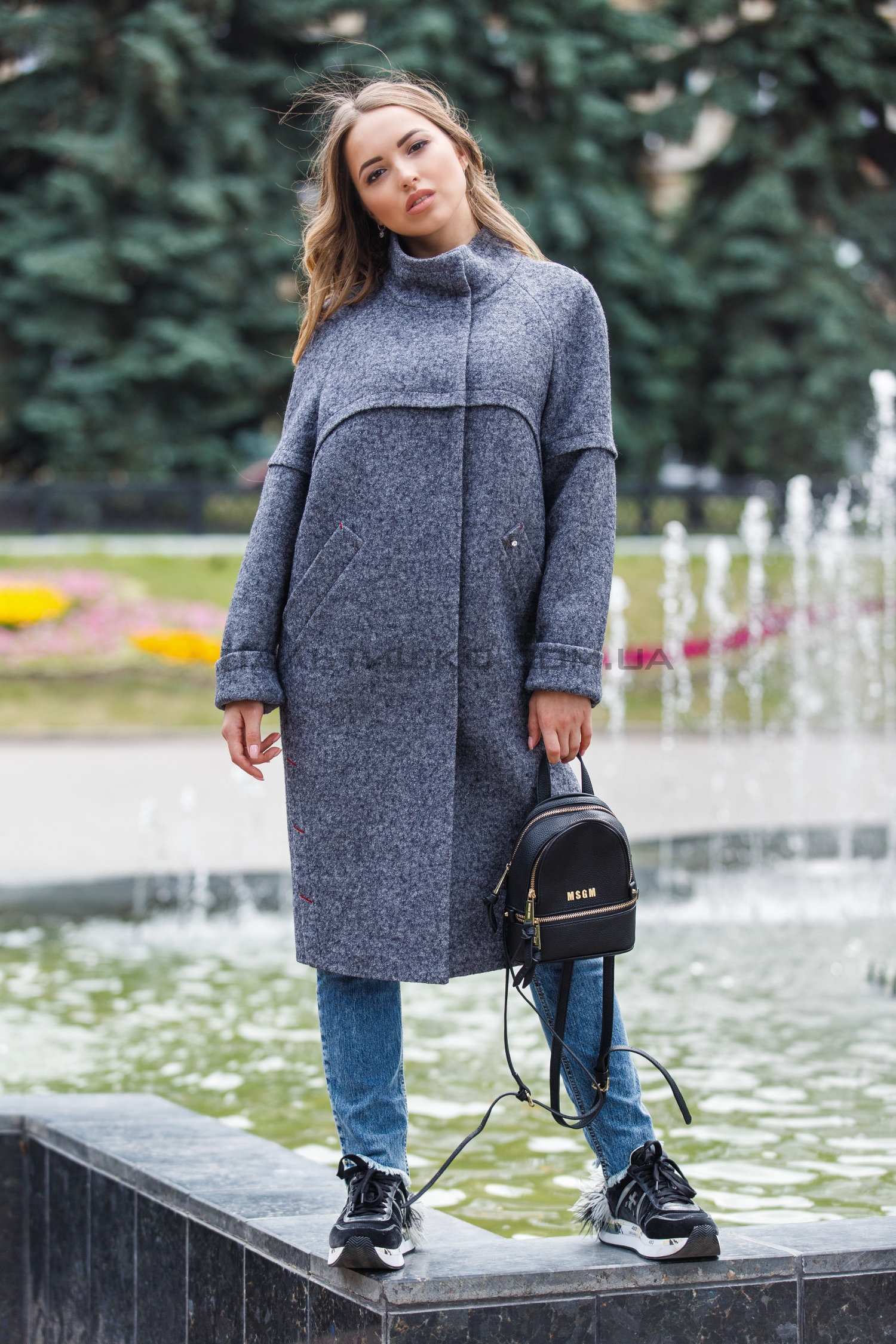  Женское пальто №136