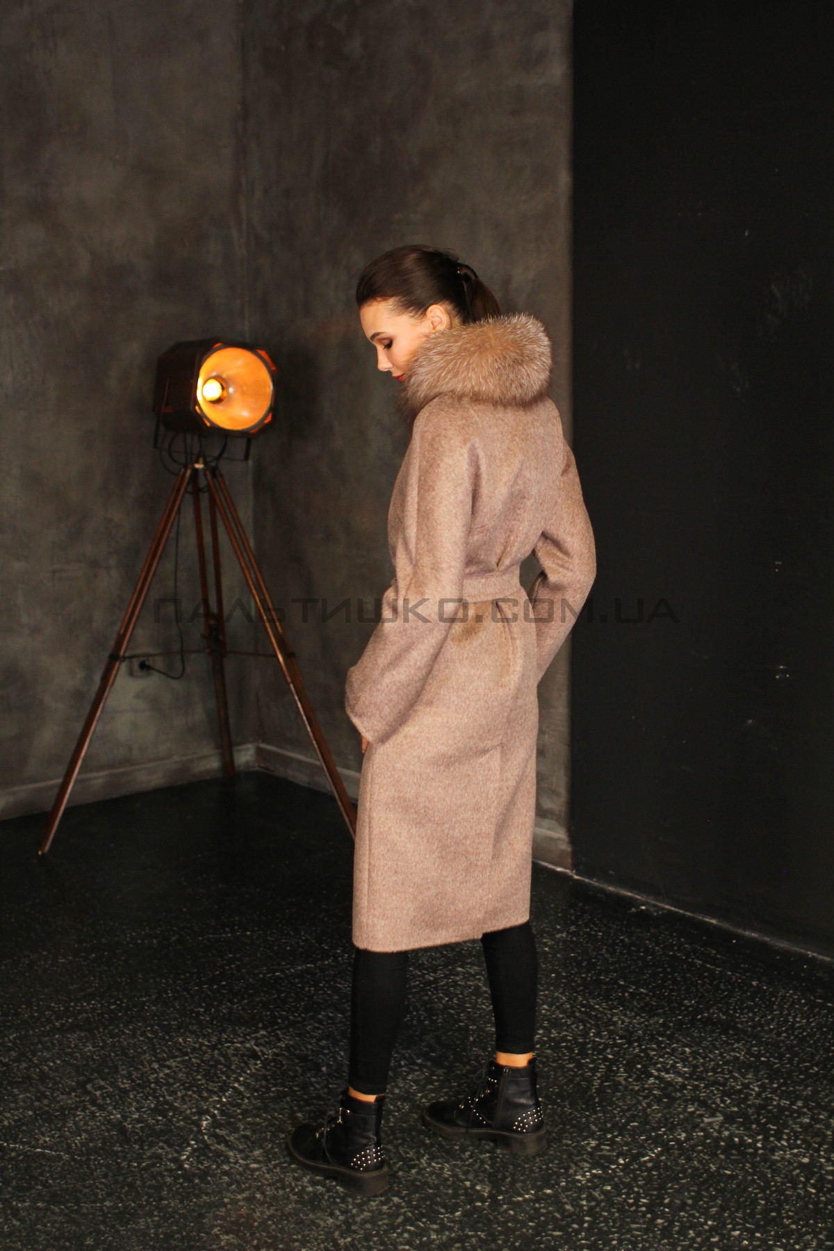  Женское пальто №148