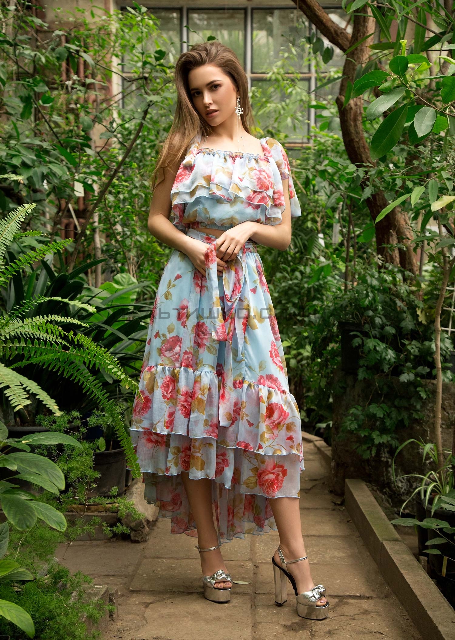  Спідниця і топ з трояндами