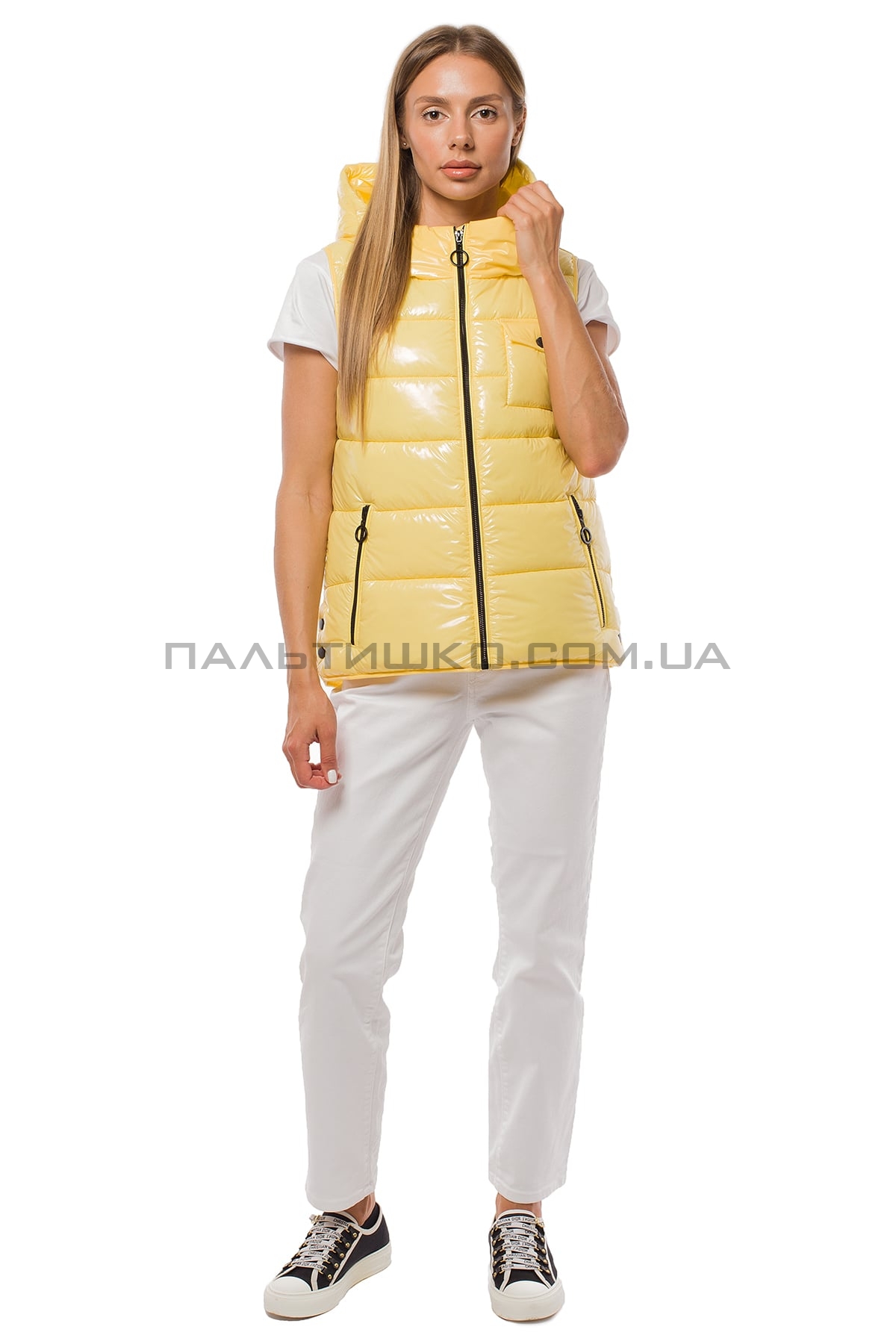  Жіночий жилет жовтий стьобаний